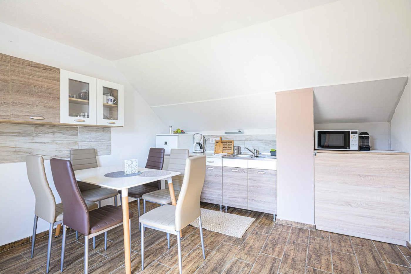 Apartments In Balatongyoeroek 34590 المظهر الخارجي الصورة